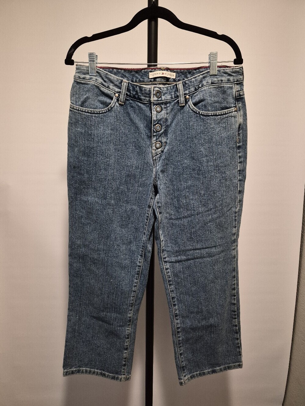 Tommy Hilfiger Women's 4-Snap Closure Cropped Blue Jeans, Size 8, EUC